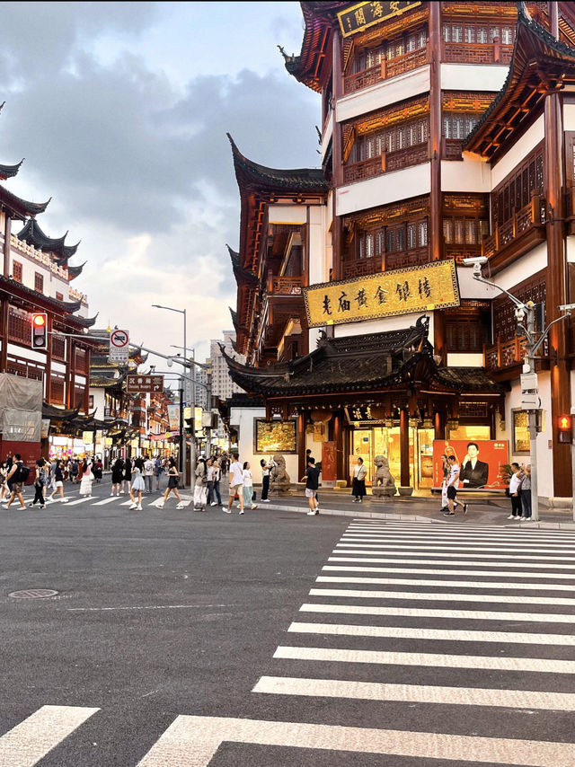 Yuyuan Garden สวนเก่าสไตล์จีนที่ถ่ายรูปปังมาก 🏯