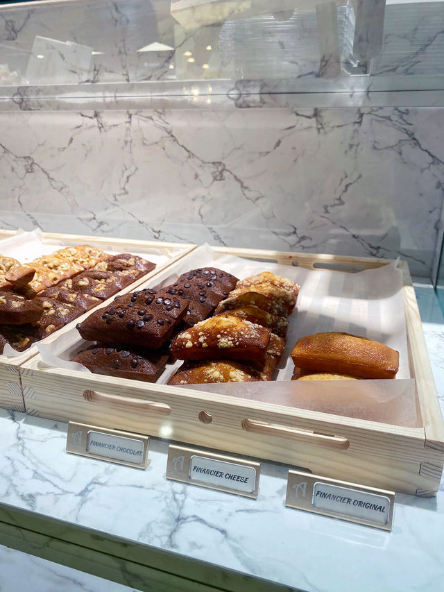  A charming selection of artisanal pastries 🥮! 