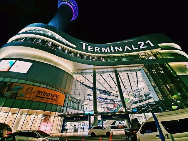 呵叻Terminal 21商場：拍照打卡，休閒購物好去處！註冊trip.com會員預定呵叻酒店能享受房價優惠和會員禮遇