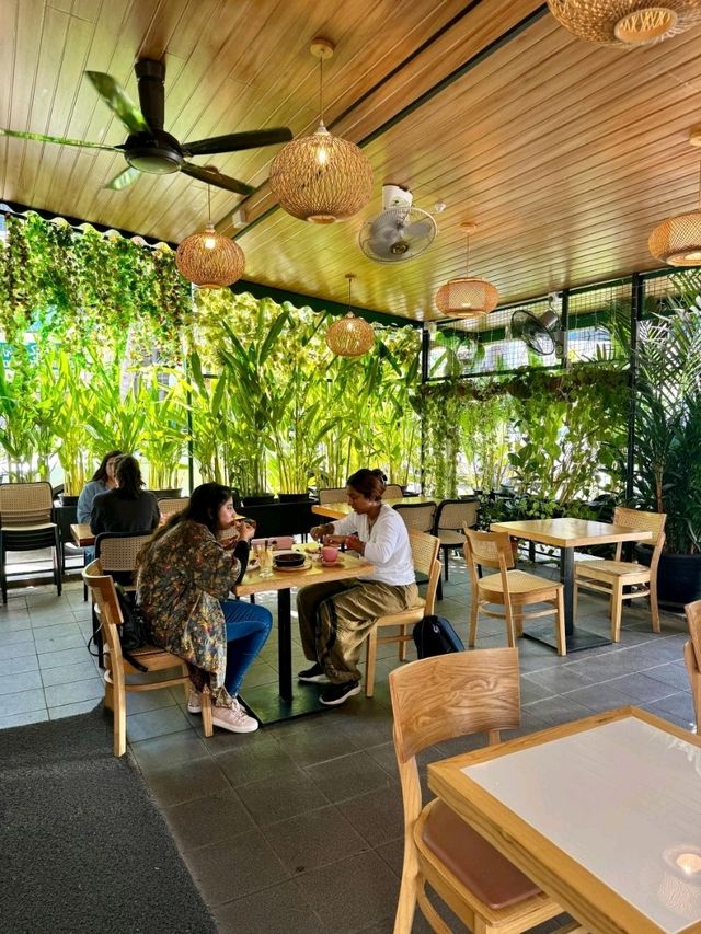 Comfort Greens Cafe 