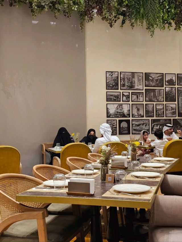 🇦🇪 두바이몰 맛집은 무조건 이곳입니다 Al Hallab 💚