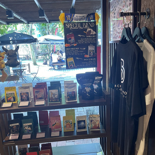 Black Street House Cafe : คาเฟ่สไตล์ชิคๆในพัทยา