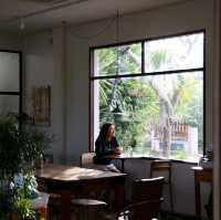 Normal Cafe and Stay โพธาราม ราชบุรี