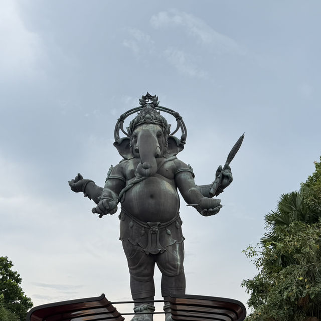 อุทยานพระพิฆเนศองค์ยืน