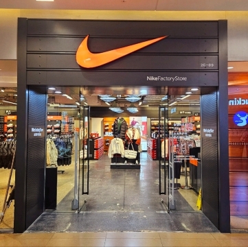 nike shop in menlyn mall
