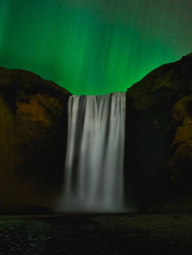 Chasing Waterfalls in Iceland: A Splash of Adventure 🚿