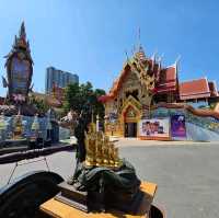 สายมูห้ามพลาดที่วัดนาคปรก