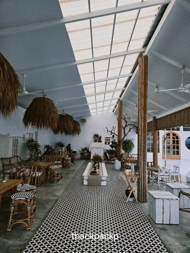 Vongole Beach Cafe 🌸🏖 Cafe ตราดไม่ข้ามเกาะ