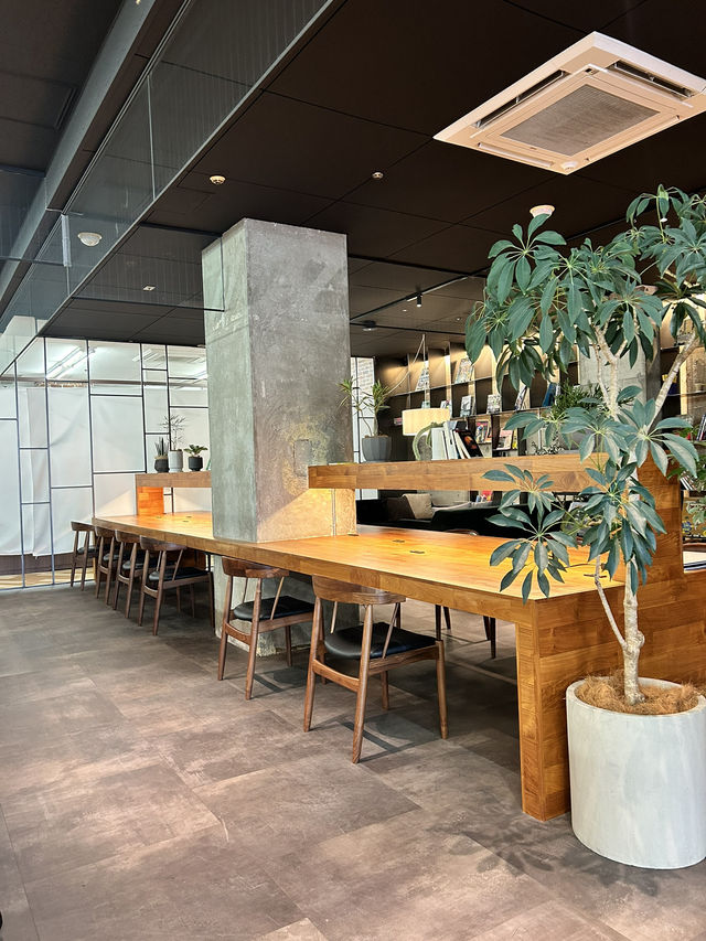 【和歌山】本とパンとコーヒーが同時に楽しめる贅沢カフェ☕️✨