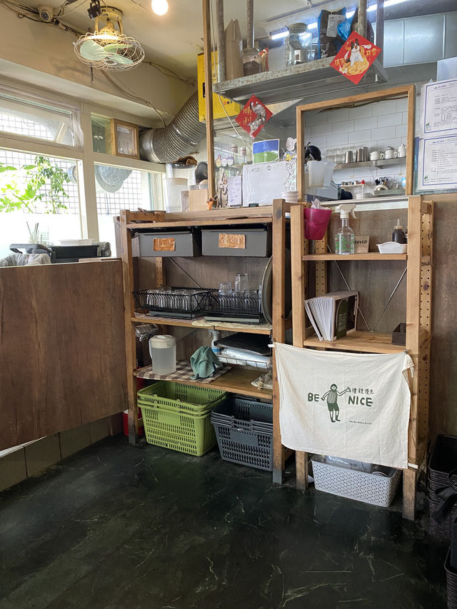《荷蘭小鬆餅》鴨胸與小鬆餅的絕妙搭配