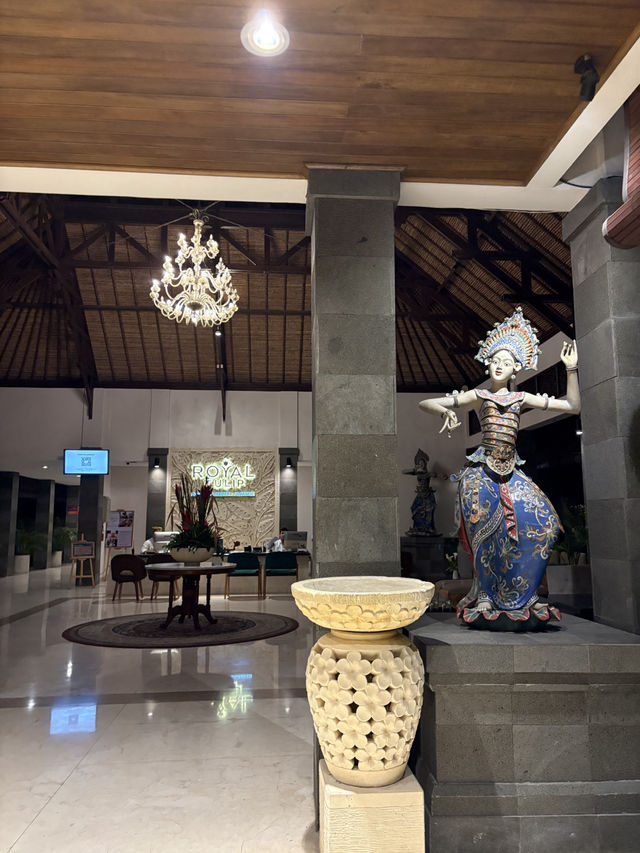 巴厘島金巴蘭鬱金香渡假村｜貼心服務與寬敞空間，親子度假首選 🌴