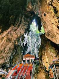 Spiritual Serenity at Sri Velayuthar Temple, Batu Caves 🛕