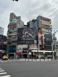 台北西門町一日遊：潮流與歷史的交織之旅🛍️🏮