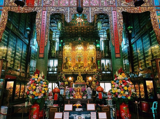 泰國曼谷老城區湄南河古跡建築華人文化寺廟老市場一日遊行程，適合打卡拍照📸祈福