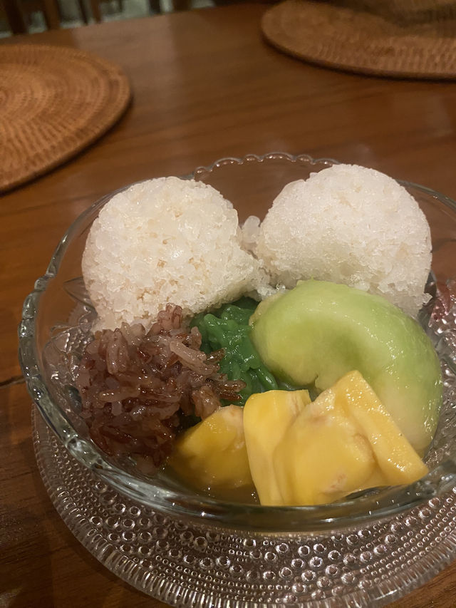 ชวนมาชิม “พริกหยวก“ ร้านมิชลินย่านประดิพัทธ์ 