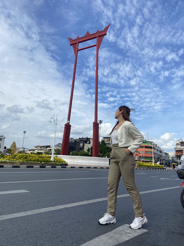 Bangkok Walk ทัวร์เสาชิงช้า กิน-มู ฉ่ำ!