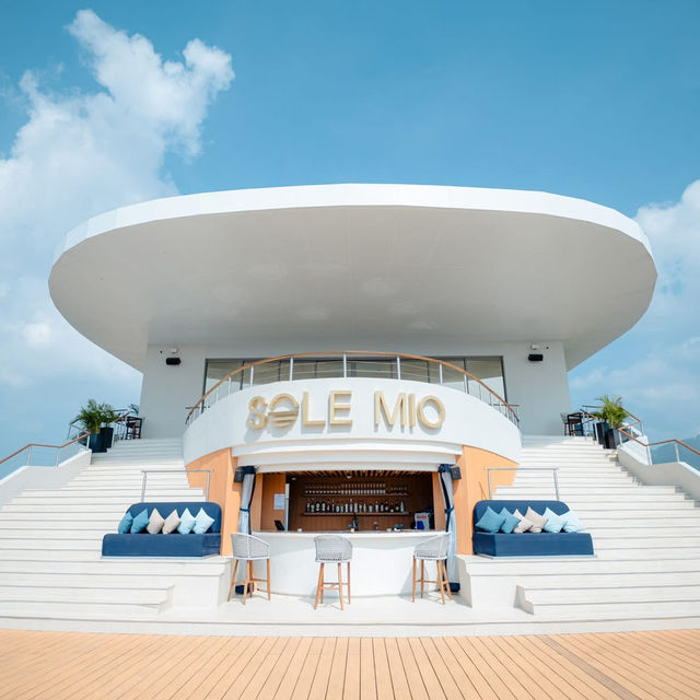 โรงแรมภูเก็ตเปิดใหม่ สระว่ายน้ำสวยจึ้ง