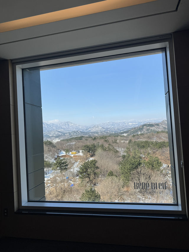 조용한 송지호 해변이 한눈에 보이는 강원도 호텔, 르네블루바이워커힐