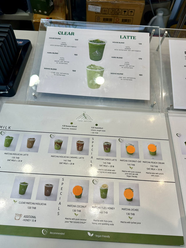 คาเฟ่ชาเขียวพรีเมียมที่ Little Wall รัตนาธิเบศร์