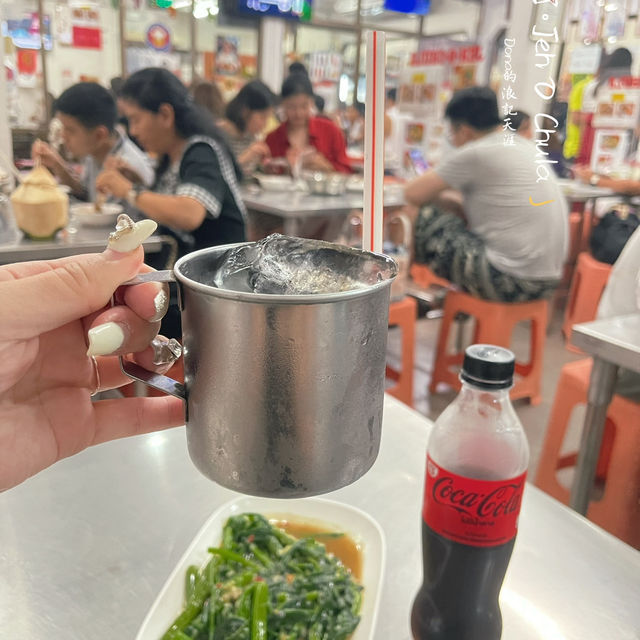 📍泰國曼谷。Jen O Chula | 傳說中米其林必比登推薦的泰式冬陰功泡麵鍋 🌶️