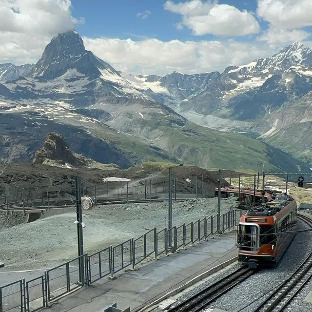 👨‍👩‍👧‍👦 Family-Friendly Zermatt Weekend: Matterhorn Magic for All Ages!