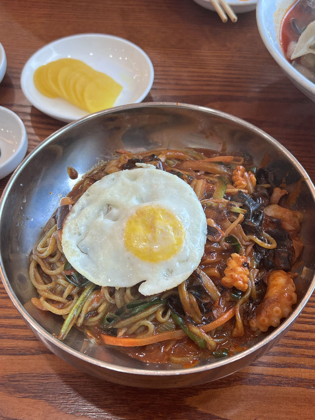 조용한 바닷가 마을 울진 여행 어때요? 🩵