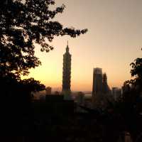 Xiangshan จุดชมวิวไทเป เดินไม่ไกล แต่วิวหลักล้าน