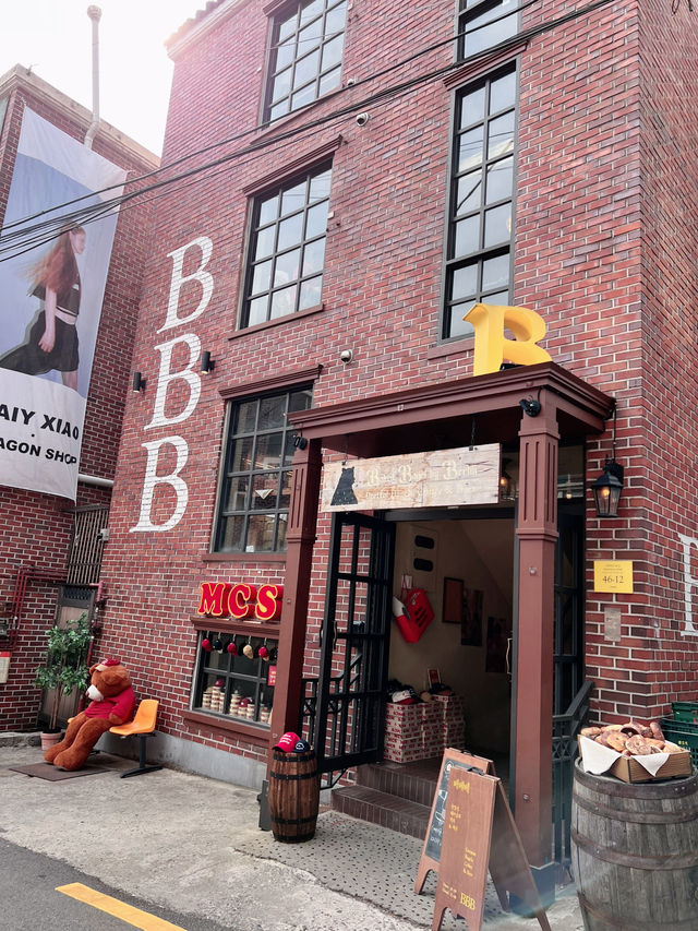 ✨ BBB Bagel Seoul: Where Rustic Charm Meets Artisanal Bliss 🥯❤️
