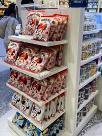 ช้อปปิ้งที่ Disney Store Tokyo