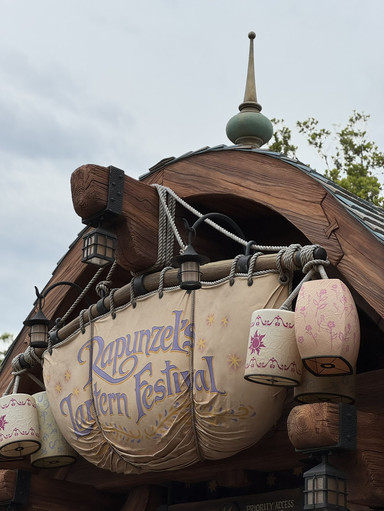 東京ディズニーシー】ラプンツェルの世界を体験できるアトラクション