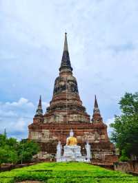 歴史の中にタイムスリップ！ワット・ヤイ・チャイ・モンコンで勝利のエネルギーを感じてみよう 🇹🇭🛕✨