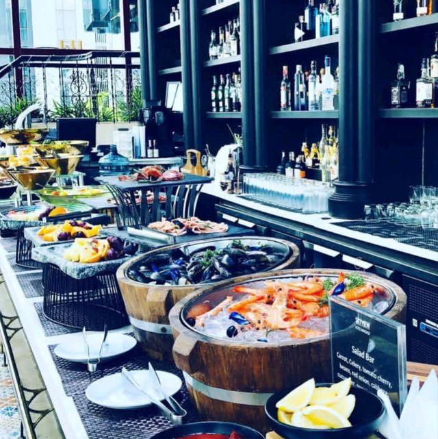  Chic Urban Stay – SKYVIEW Hotel Bangkok 🏨🍸🌃