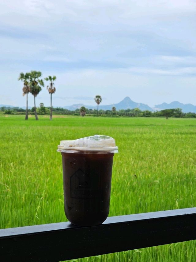บ้านพลอย คาเฟ่ : ราชบุรี