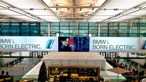 뮌헨 공항(MUC), 독일 — traveler post in 프라이징