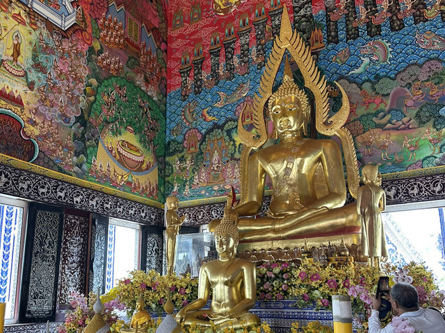 โบสถ์สีน้ำเงิน ..