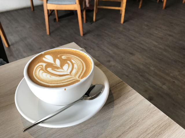 Long standing cafes at Jalan Puchong