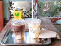 ฮวย คาเฟ่ เป็นคาเฟ่ที่มีสไตล์และเป็นเอกลักษณ์ 