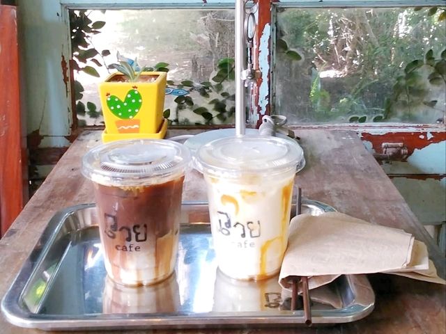 ฮวย คาเฟ่ เป็นคาเฟ่ที่มีสไตล์และเป็นเอกลักษณ์ 