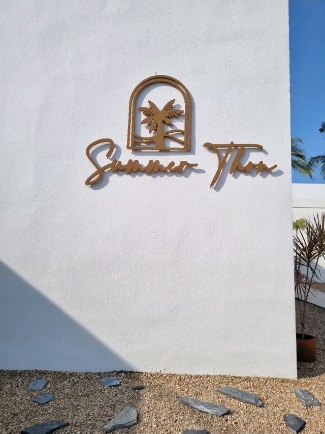 Cafe ริมหาดมองเห็นวิวเครื่องบิน