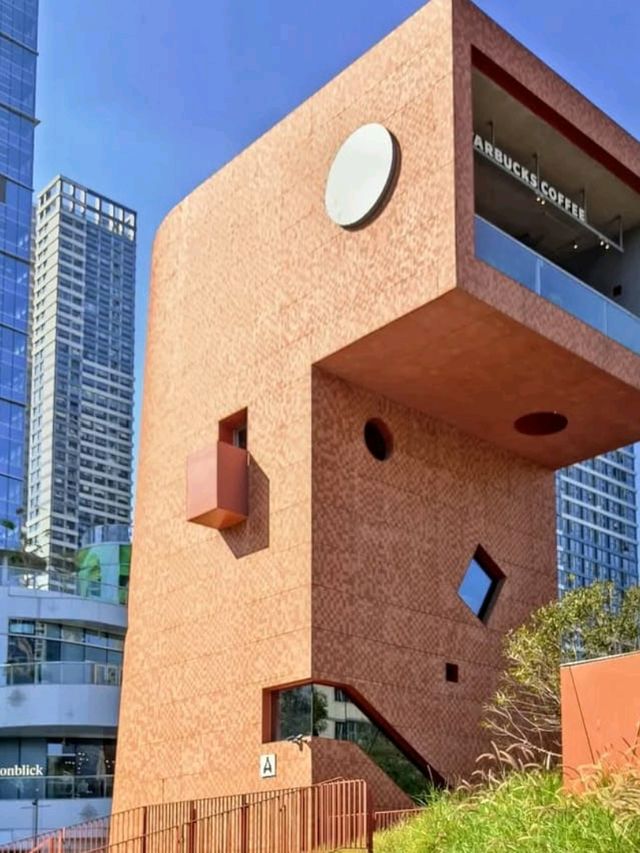🇨🇳🛍️ Tianhe Tee Mall: Where Shopping Meets Style in Guangzhou! ✨🎒