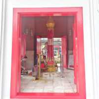 สักการะศาลหลักเมืองนนทบุรี