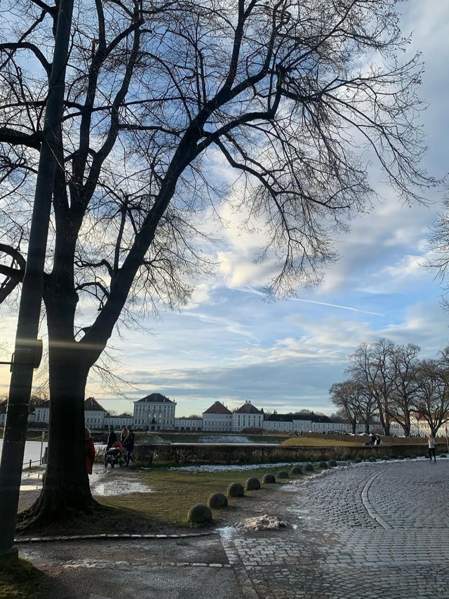 👑優雅なひとときを。ニンフェンブルク宮殿で王室気分の旅を🌸