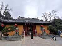 วัดเก่าแก่อายุกว่า 1,700 ปี ในเมืองเซี่ยงไฮ้