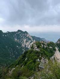 Mount Huashan – Challenge the World Most Dangerous Hiking Trail