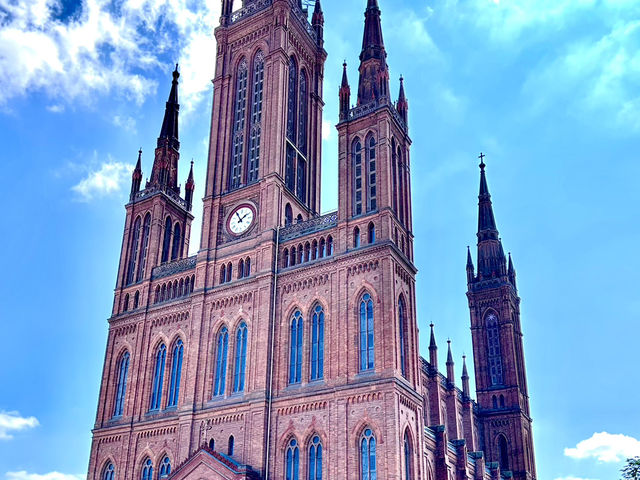 ✨ Title: Wiesbaden Church – A Stunning Landmark in the Heart of the City ⛪