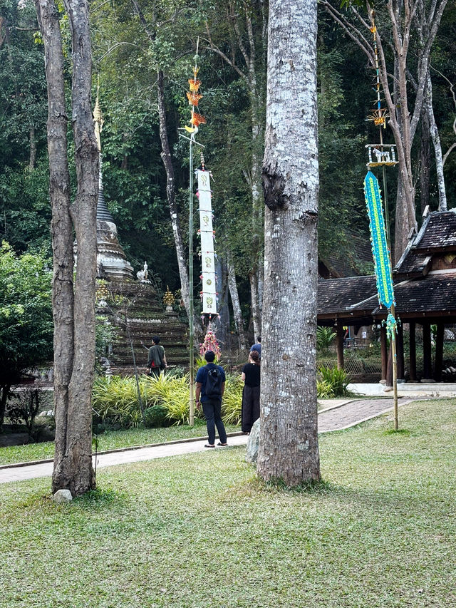 วัดผาลาด วัดเก่าแก่เชิงดอยสุเทพ