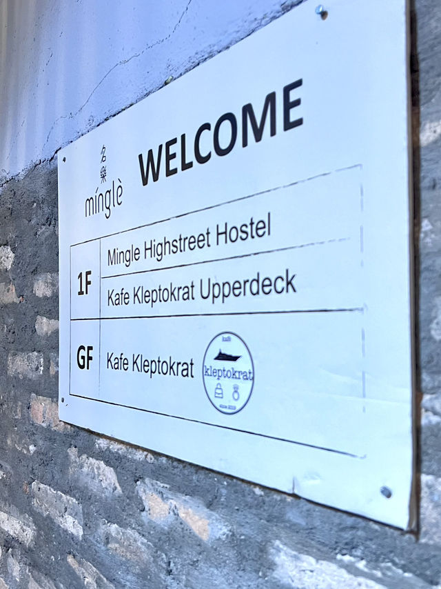 Vintage Vibes, Bold Brews – Only at Kleptokrat