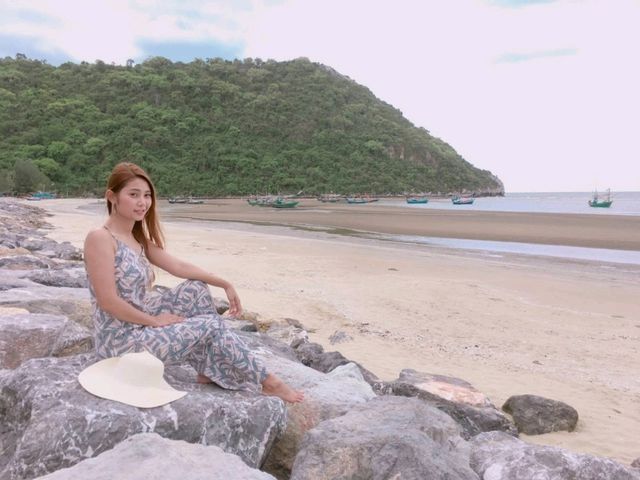 หาดบ้านใหม่ ด้านหลัง เขากะโหลก 