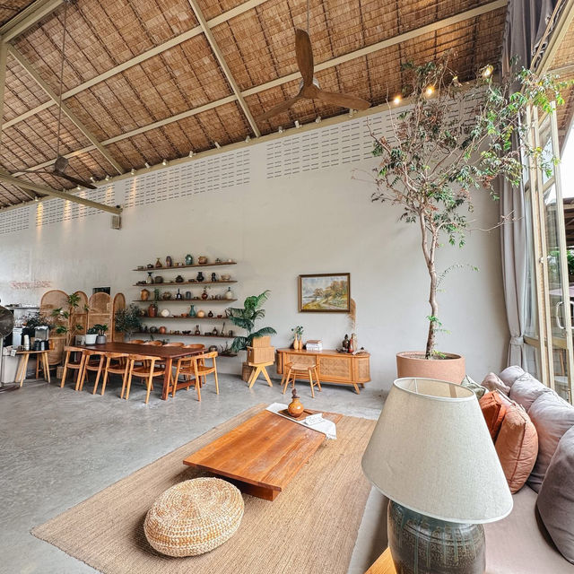 🌿☕️ Serene House Cafe ชลบุรี — โอเอซิสใจกลางเมือง