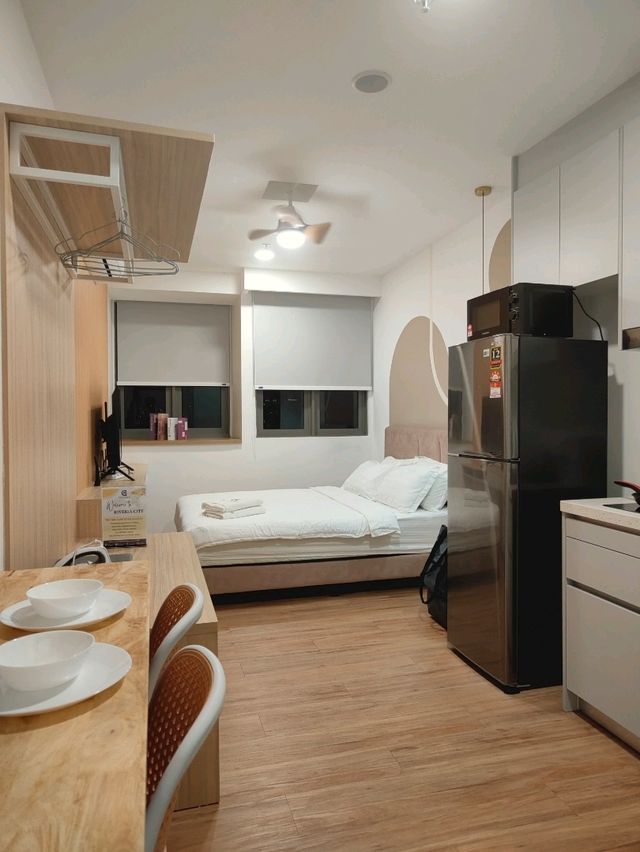 Riviera City Hotel by Guestonic: Luxe Comfort at Budget Ease 🌃🛏️🍵